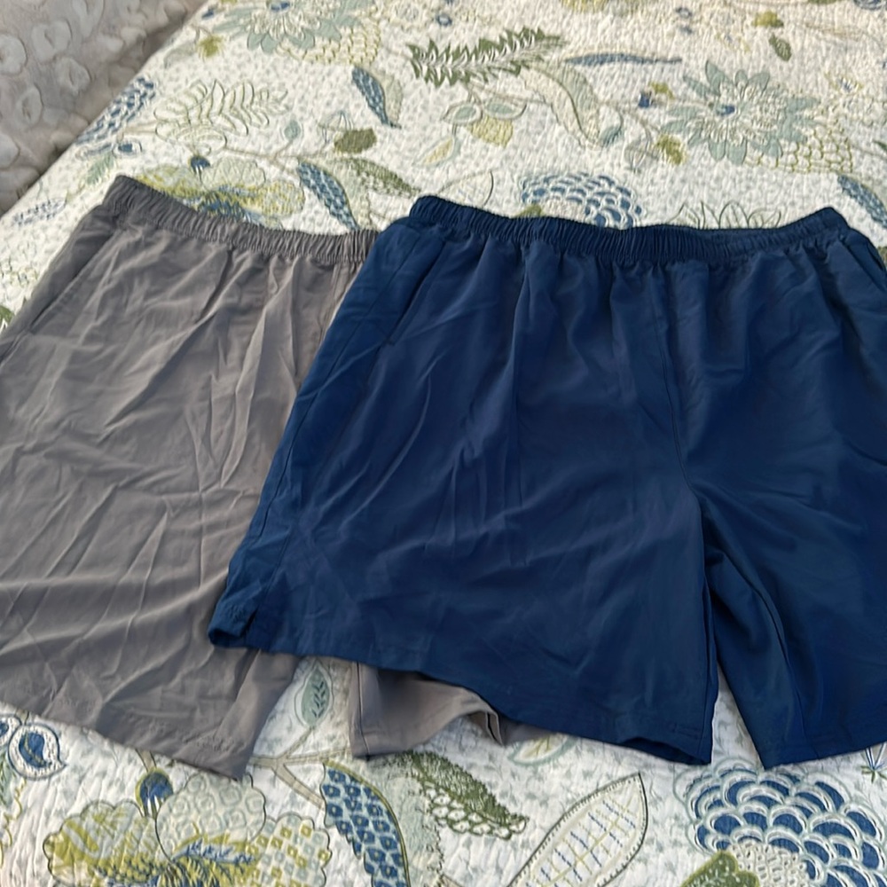 Men’s Banana Boat swim trunks XXL like new
